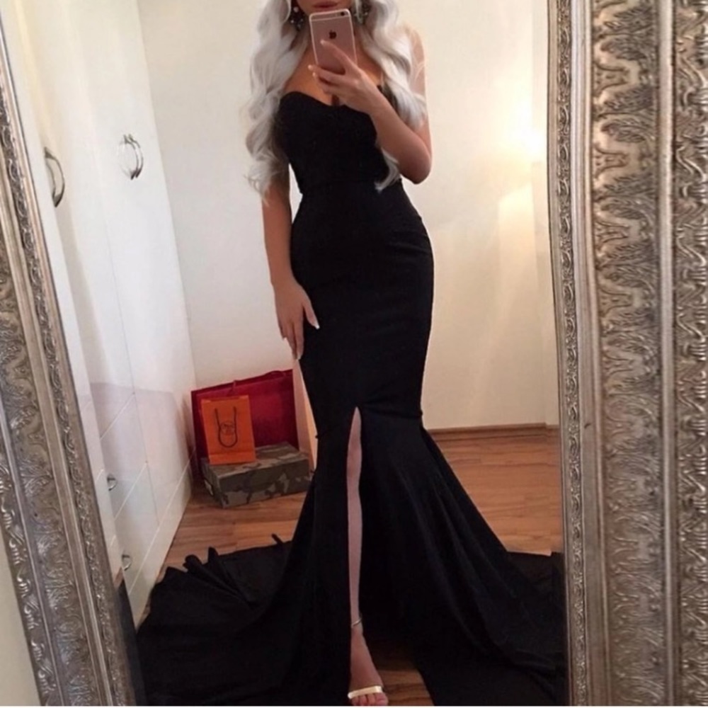 Black Sweetheart Strapless Mermaid Gown